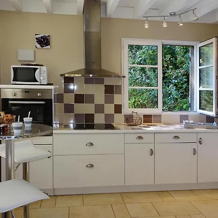 Charming House In Normandy Near White Coast بيت للعطل *