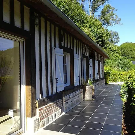 Charming House In Normandy Near White Coast